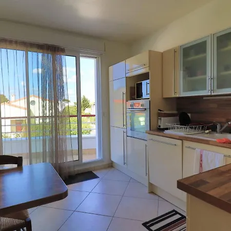 Apartman Royan, 3 Pieces, 3 Personnes - Fr-1-738-6 Royan